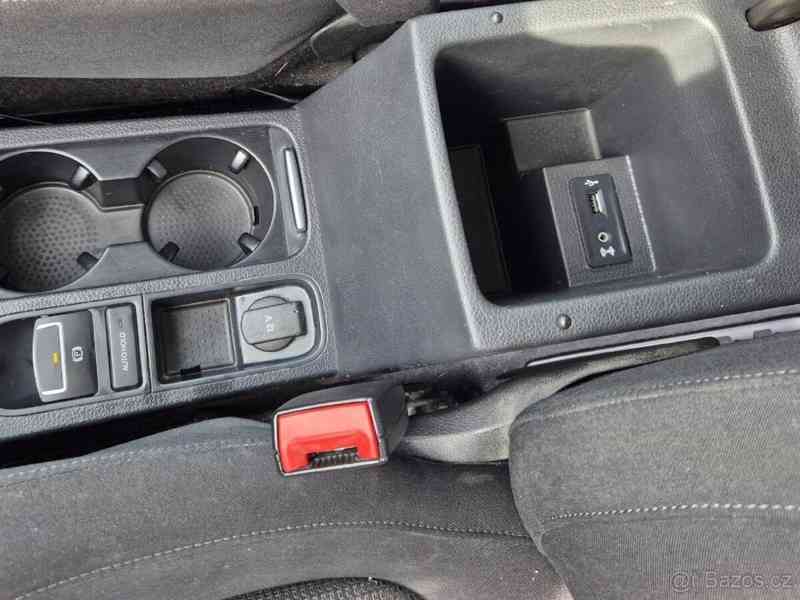 Volkswagen Sharan 2,0   7N TDI 2014 - foto 7