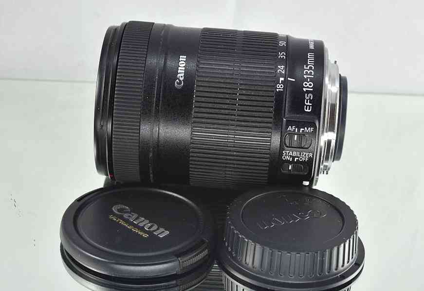 Canon EF-S 18-135mm f/3.5-5,6 IS *APS-C *7,5x Zoom - foto 3