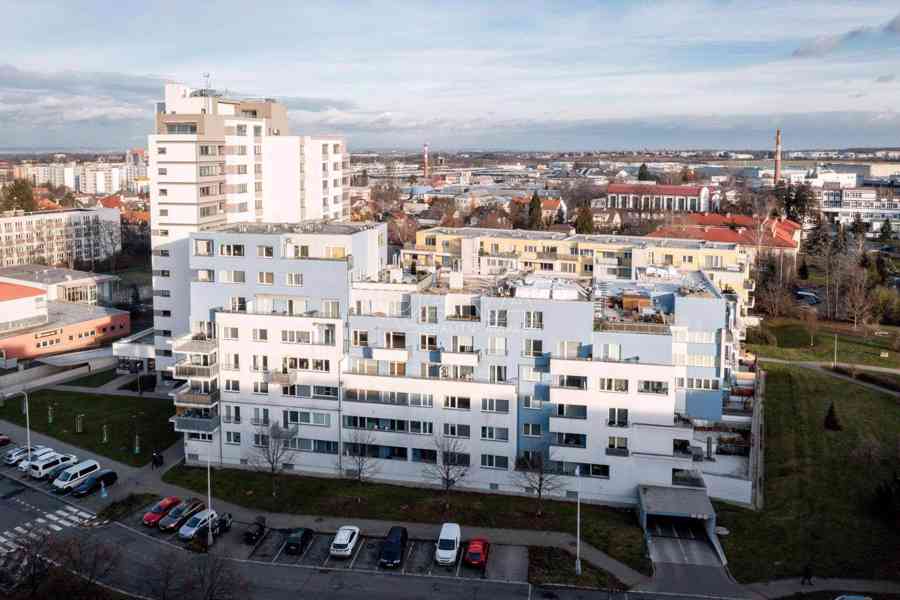 Prodej bytu 3+kk s velkou terasou a garáží - Praha-Letňany, Chlebovická - foto 24