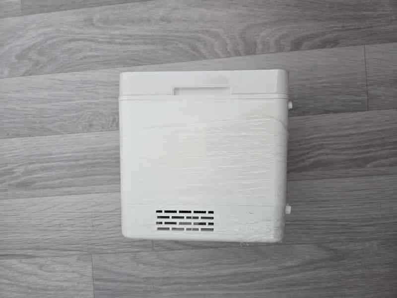 Mini lednička na kosmetiku - foto 7