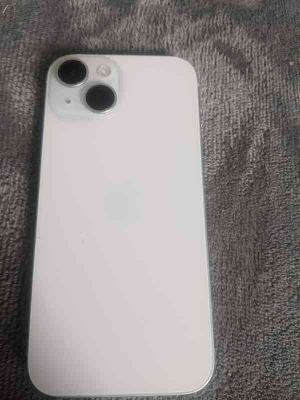 iPhone 15 - foto 5