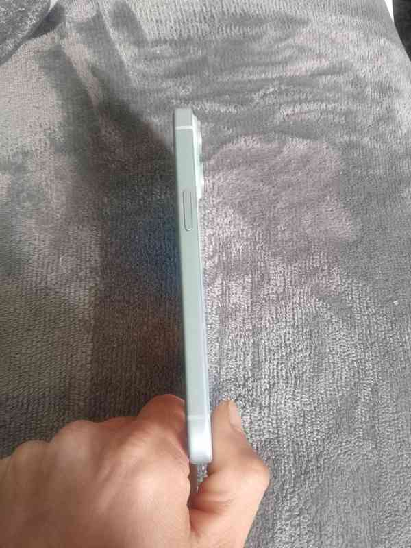 iPhone 15 - foto 3