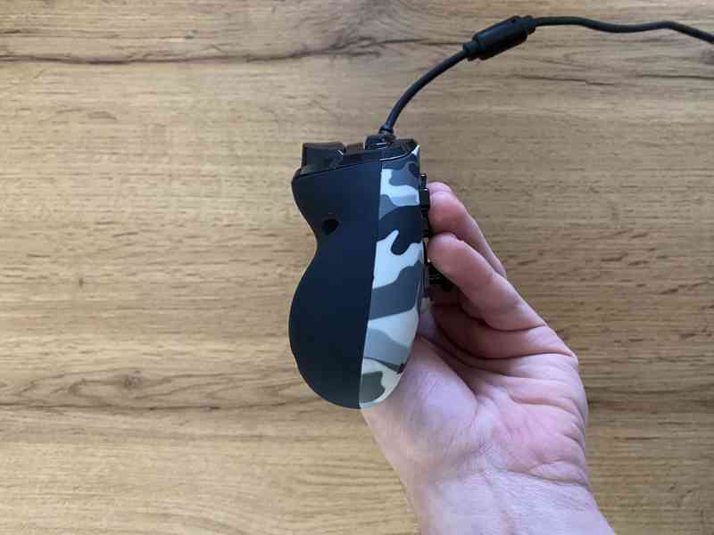 PS4 & PC Ovladač - TOP STAV - foto 4