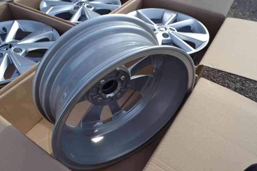 Škoda Citigo/Seat Mii,VW UP -Nové orig. Alu kola R16, 4x100  - foto 15
