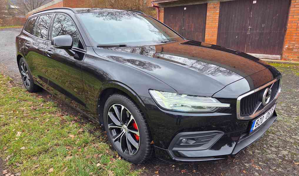 Volvo V60 kombi, Momentum Pro, 2.0 D3 110 KW, nebourané - foto 4