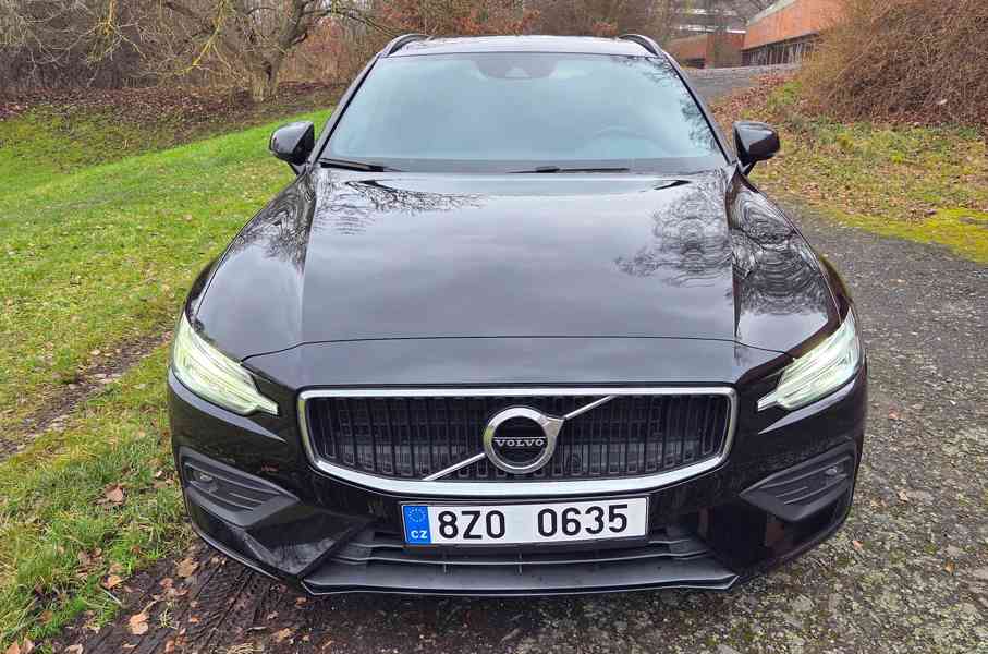 Volvo V60 kombi, Momentum Pro, 2.0 D3 110 KW, nebourané - foto 8