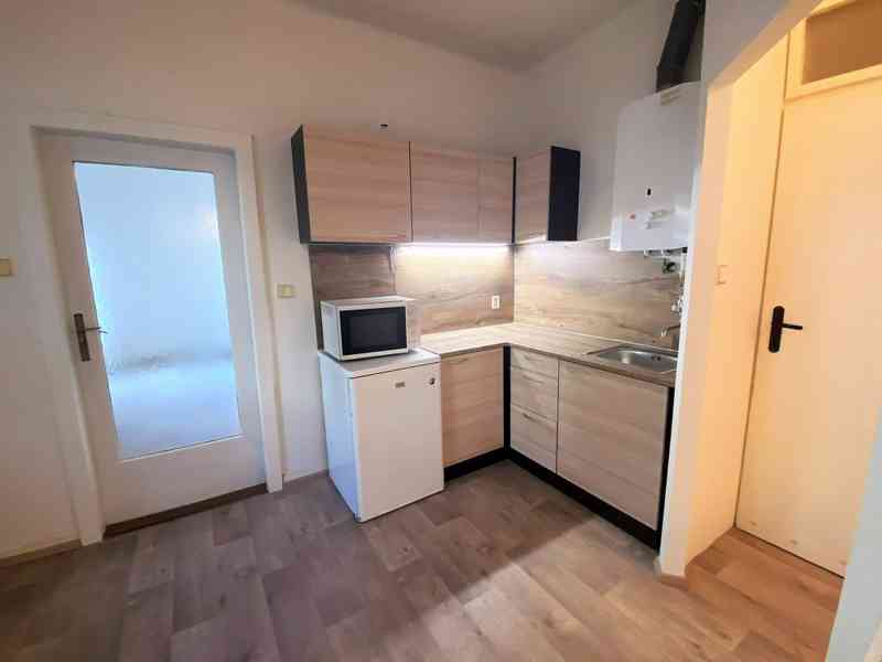 PRONÁJEM PĚKNÉHO CIHLOVÉHO BYTU 1+1,  BRNO – ČERNÁ POLE  - foto 4