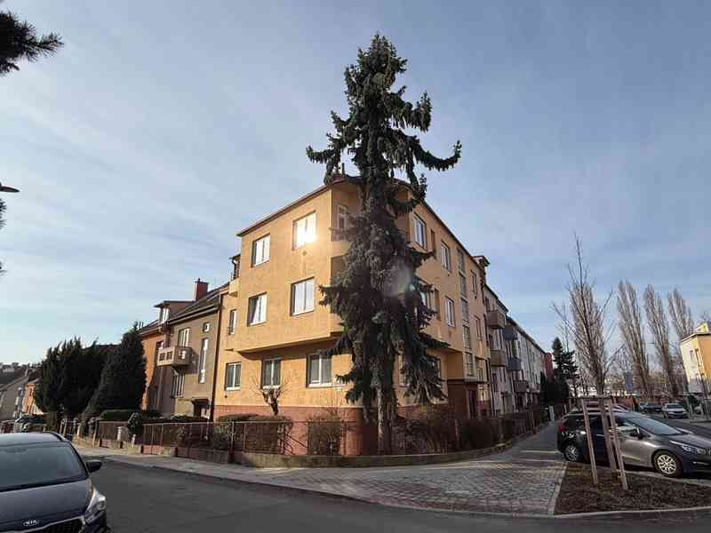 PRONÁJEM PĚKNÉHO CIHLOVÉHO BYTU 1+1,  BRNO – ČERNÁ POLE  - foto 18