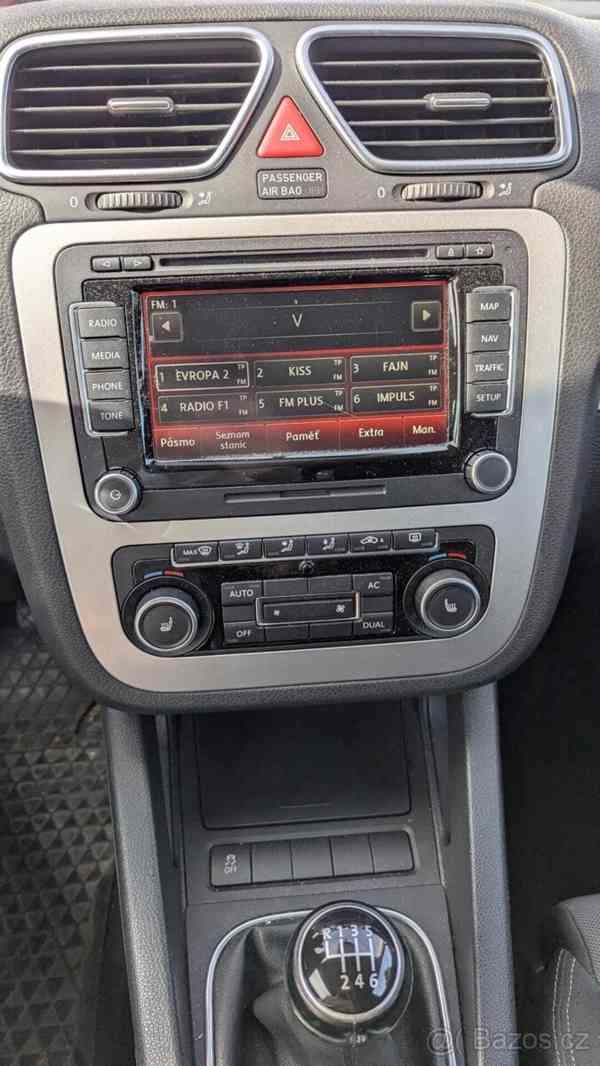 Volkswagen Scirocco 2,0 TDI 103kW, manuál, 2011 - foto 5