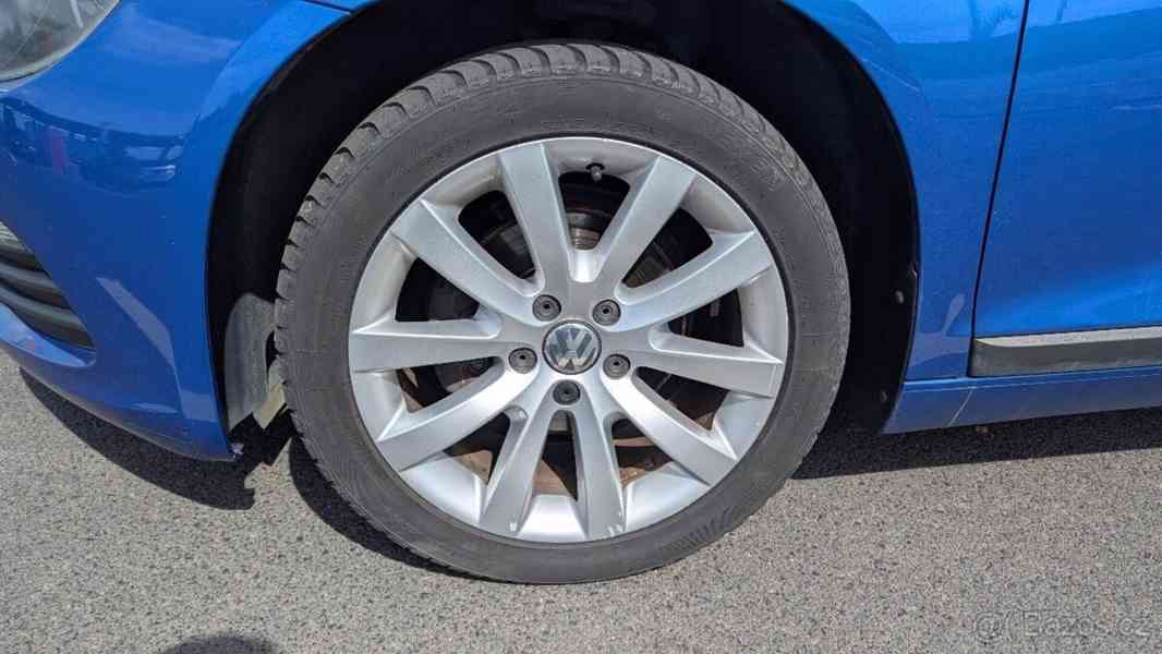 Volkswagen Scirocco 2,0 TDI 103kW, manuál, 2011 - foto 3