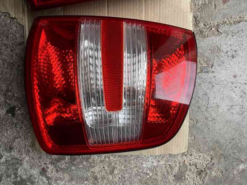 Zadní světla ŠKODA FABIA kombi - sedan - foto 4