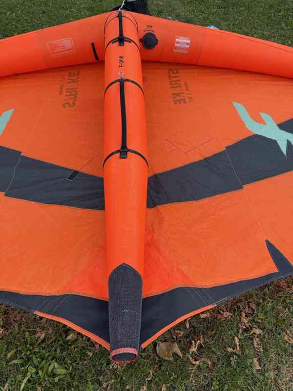 Prodám wing F-ONE STRIKE CWC V3 2023 – 8 m² - foto 4