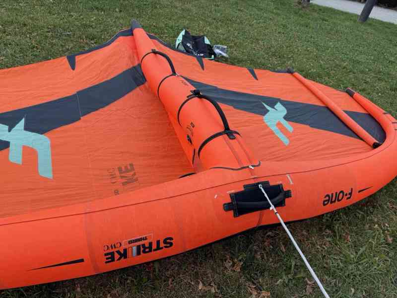 Prodám wing F-ONE STRIKE CWC V3 2023 – 8 m² - foto 8