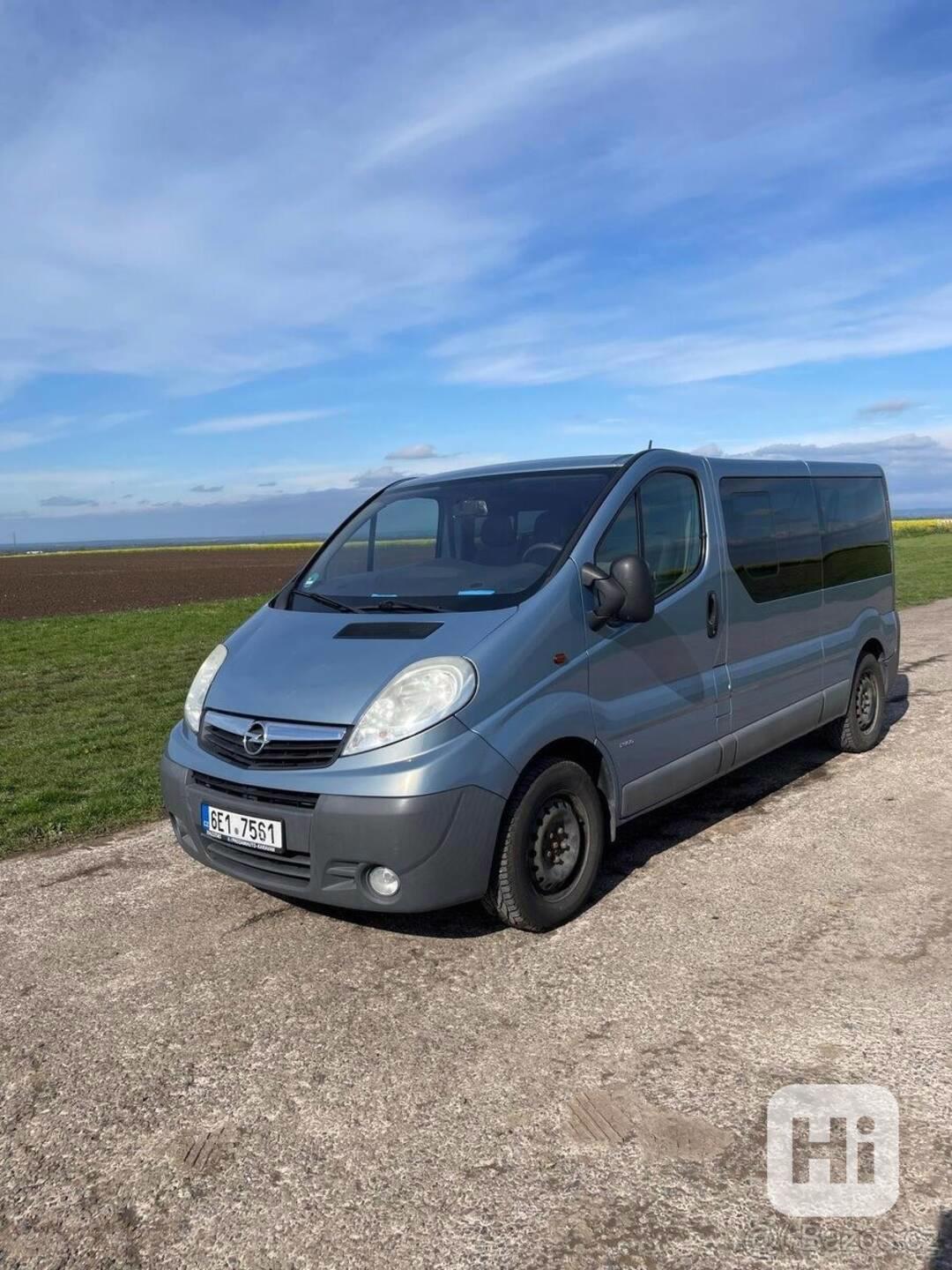 Opel Vivaro 2,0   84kw - 9 míst - foto 1