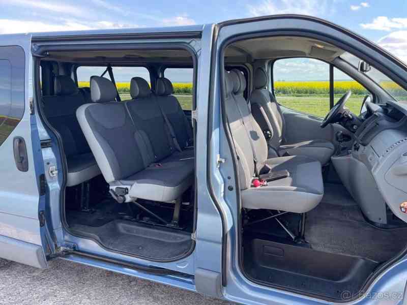 Opel Vivaro 2,0 84kw - 9 míst - foto 8