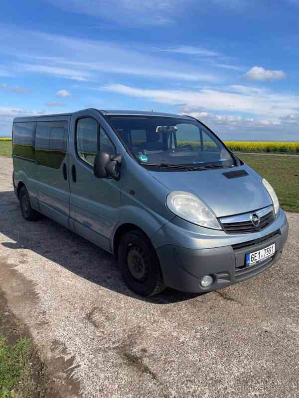 Opel Vivaro 2,0 84kw - 9 míst - foto 2