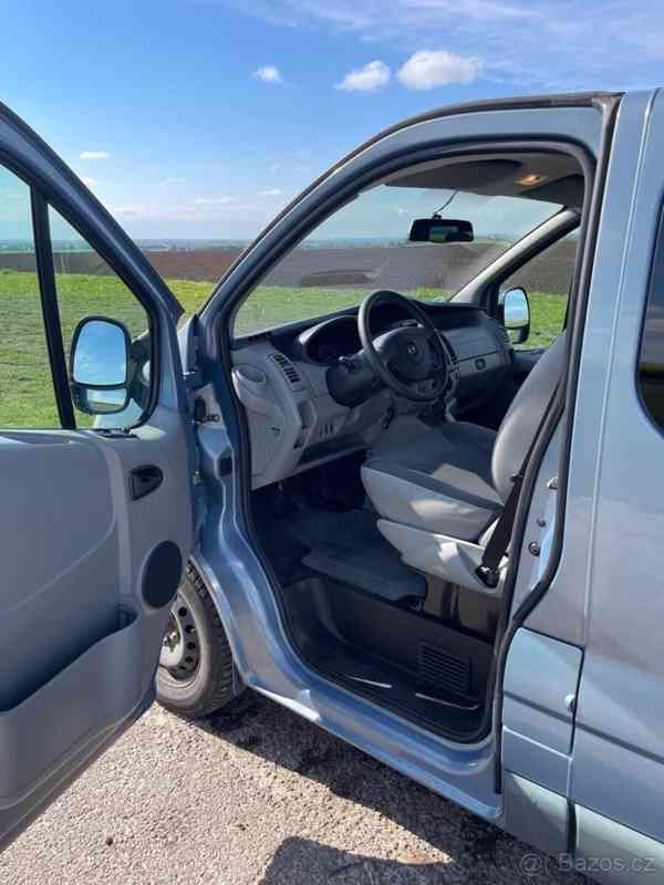 Opel Vivaro 2,0 84kw - 9 míst - foto 7