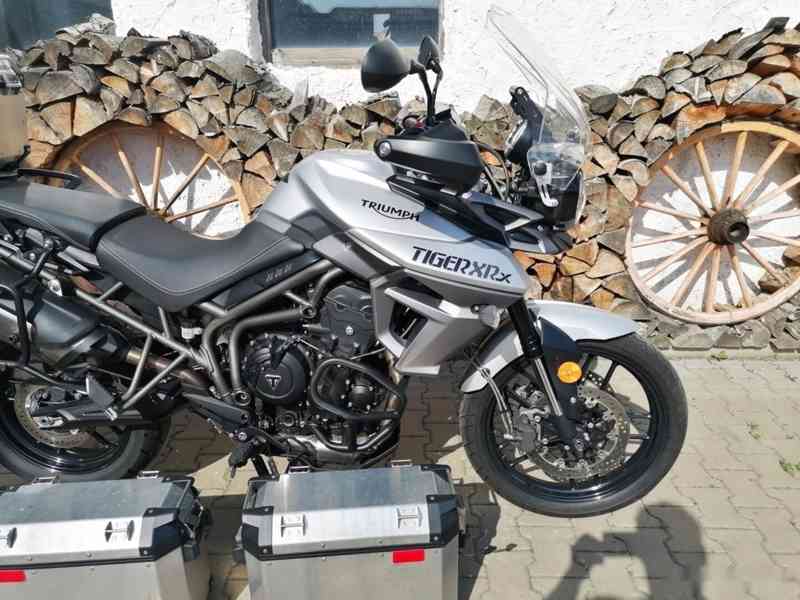 TRIUMPH TIGER 800 XRX ABS - foto 4