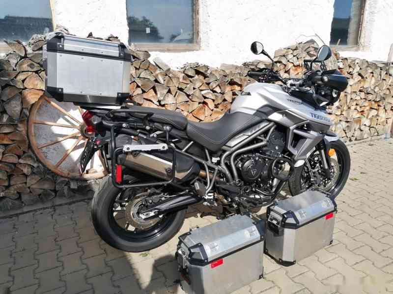 TRIUMPH TIGER 800 XRX ABS - foto 3