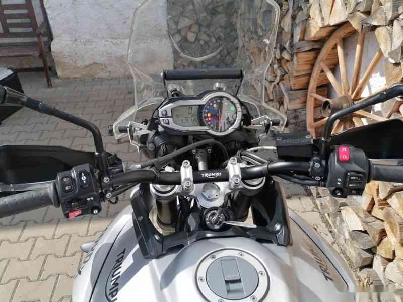 TRIUMPH TIGER 800 XRX ABS - foto 11