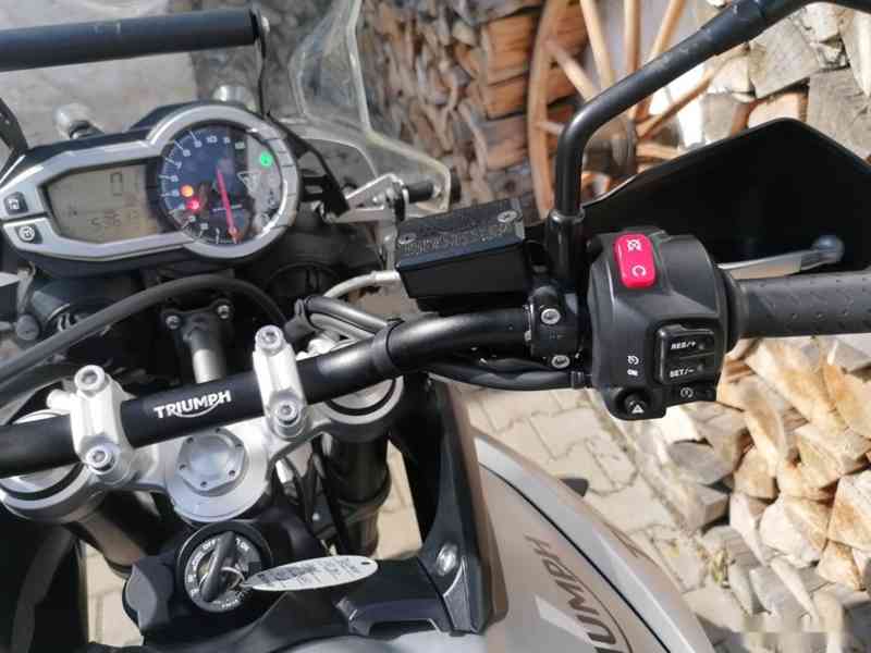 TRIUMPH TIGER 800 XRX ABS - foto 13