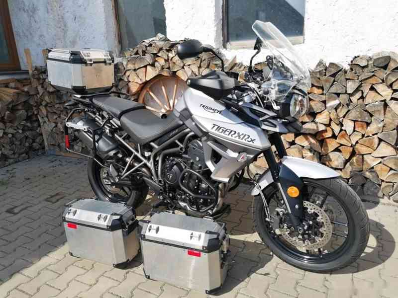 TRIUMPH TIGER 800 XRX ABS - foto 1