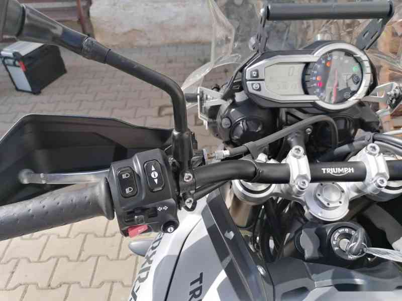 TRIUMPH TIGER 800 XRX ABS - foto 12