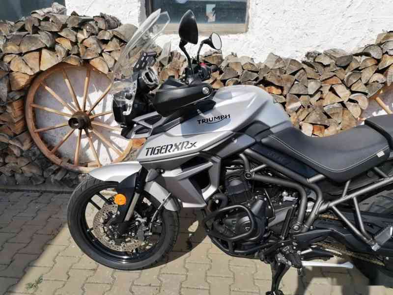 TRIUMPH TIGER 800 XRX ABS - foto 9