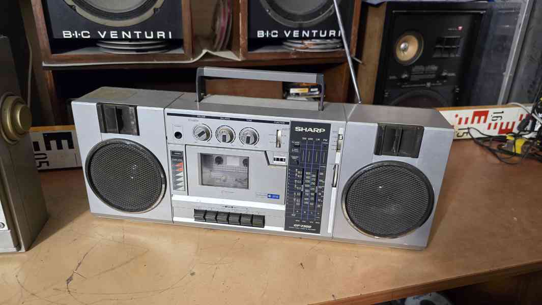 Radiomagnetofon SHARP GF-8787 a SHARP GF-7300 - foto 3