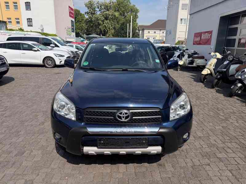 Toyota RAV 4 2.0i 4x4 Benzín 112kw - foto 6
