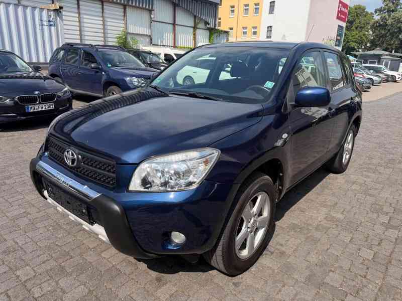 Toyota RAV 4 2.0i 4x4 Benzín 112kw