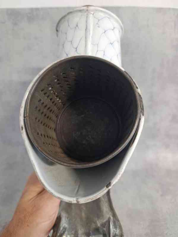 Velmi starý krásný velký mlýnek na strouhanku IDA se smaltem - foto 10