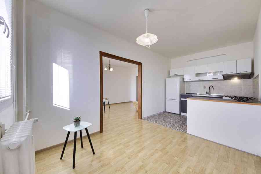 Pronájem bytu 3+1 s lodžií 67 m², Praha 9 - Prosek - foto 7
