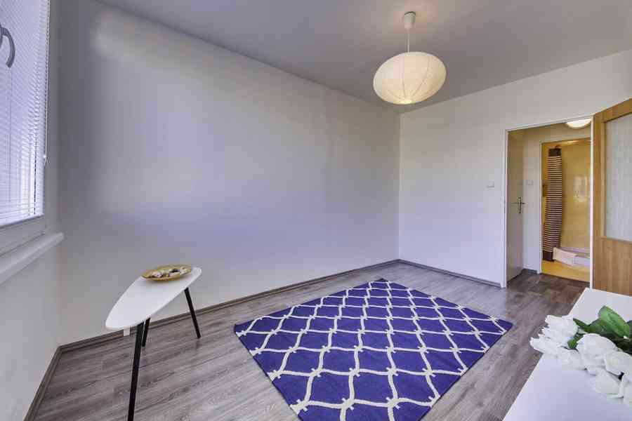 Pronájem bytu 3+1 s lodžií 67 m², Praha 9 - Prosek - foto 8