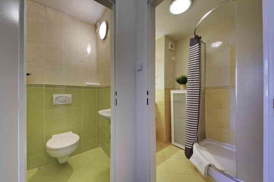 Pronájem bytu 3+1 s lodžií 67 m², Praha 9 - Prosek - foto 13