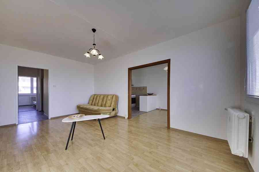 Pronájem bytu 3+1 s lodžií 67 m², Praha 9 - Prosek - foto 11
