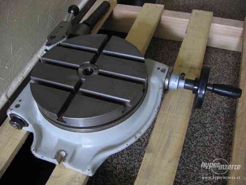 Stůl otočný prům. 250 mm se strojním pohonem - foto 1