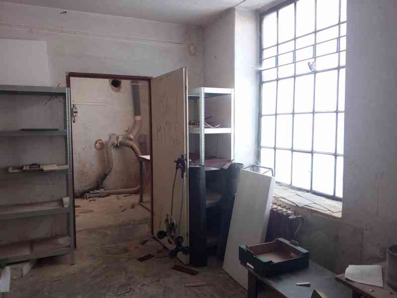 Unikátní investiční areál v centru Zákup:Bydlení i podnikání - foto 22