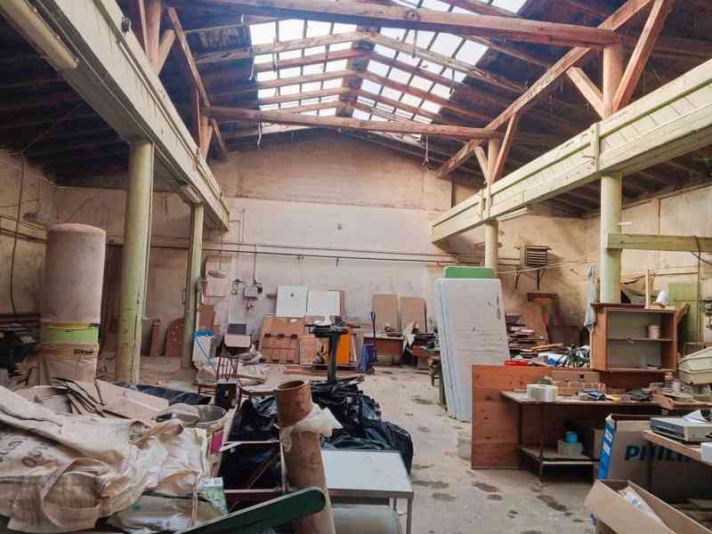 Unikátní investiční areál v centru Zákup:Bydlení i podnikání - foto 21