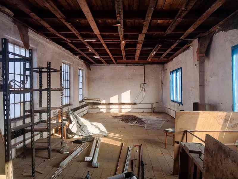 Unikátní investiční areál v centru Zákup:Bydlení i podnikání - foto 25