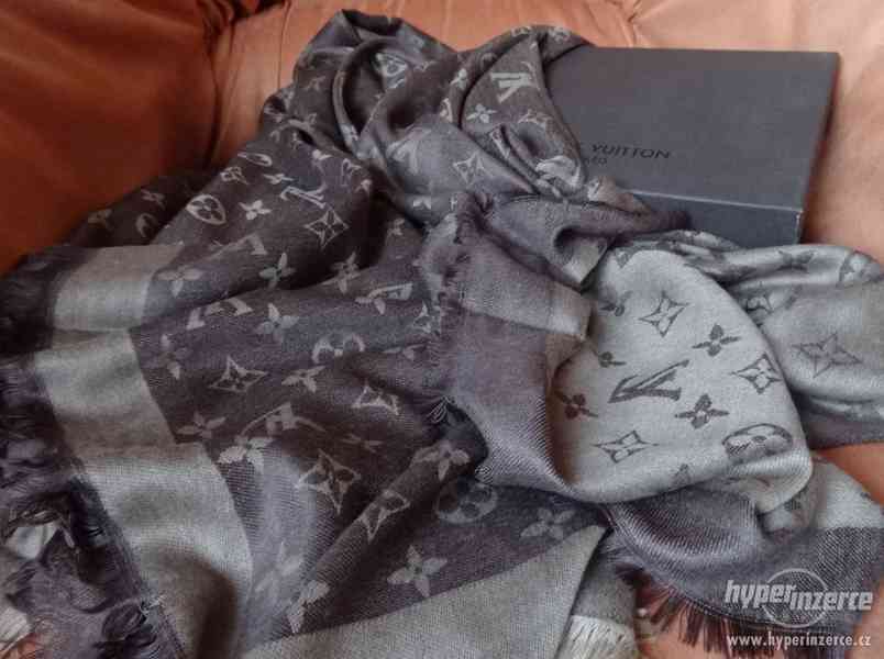 Šátek / čtverec Louis Vuitton (LV) - foto 2
