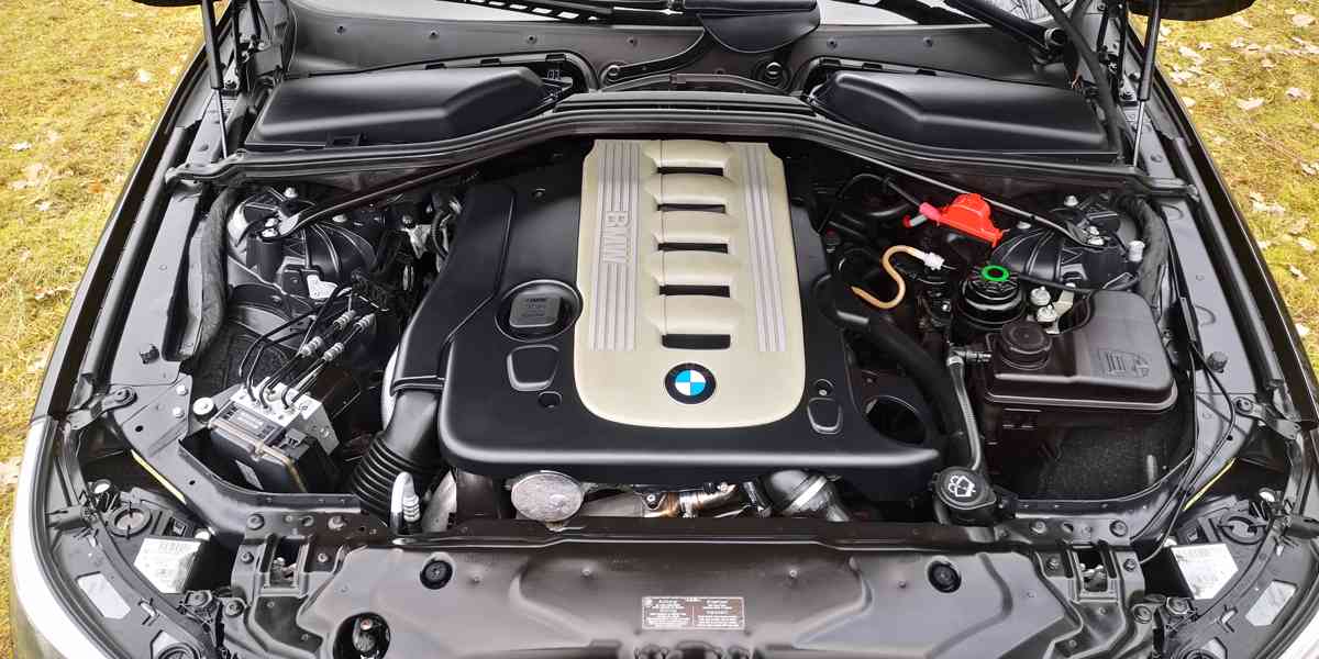 BMW 525D - E61 - 3.0 Diesel 145kw. Facelift - PĚKNÝ STAV!! - foto 14