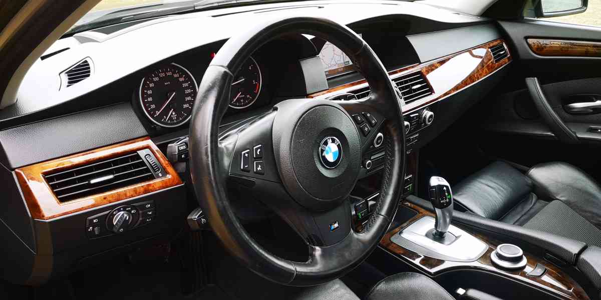 BMW 525D - E61 - 3.0 Diesel 145kw. Facelift - PĚKNÝ STAV!! - foto 31