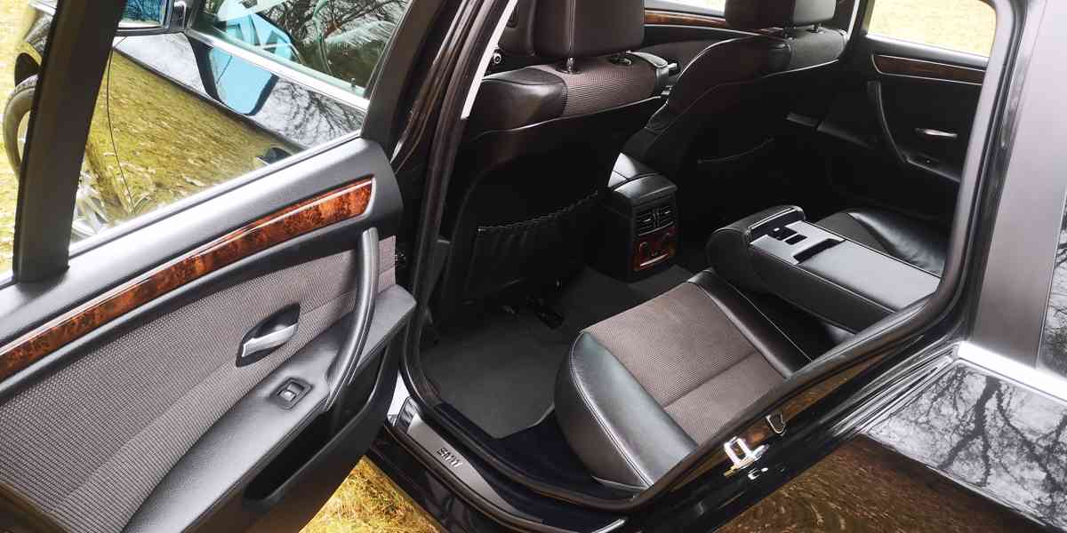 BMW 525D - E61 - 3.0 Diesel 145kw. Facelift - PĚKNÝ STAV!! - foto 26