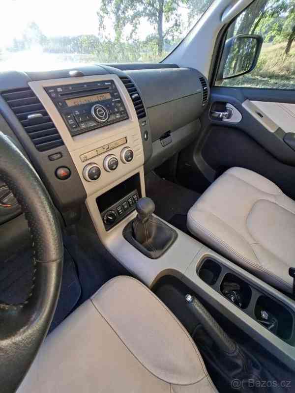 Nissan Pathfinder 2,5   2009 - foto 12