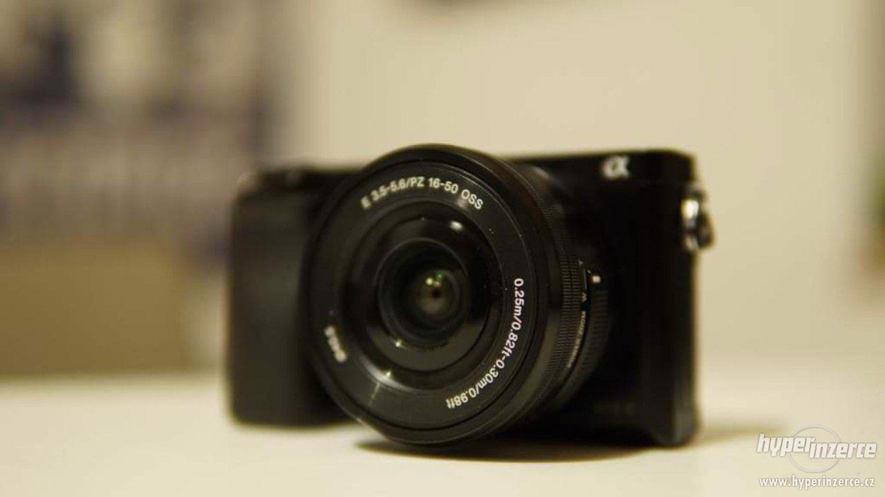 Sony alpha a6000 + objektiv 16-50mm - foto 1