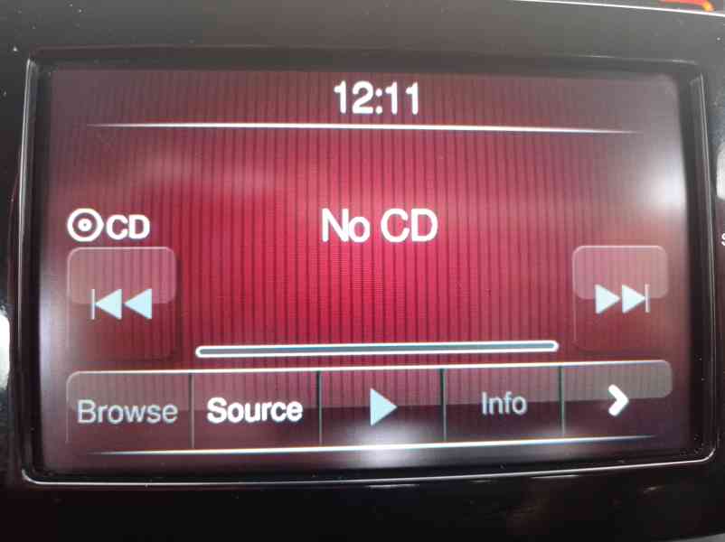 Fiat 500L 1.6 JTD 1. maj/TOP/LIVING - foto 22