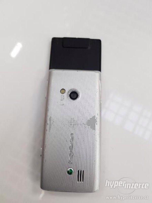 Sony Ericsson J20i (V18010081) - foto 3