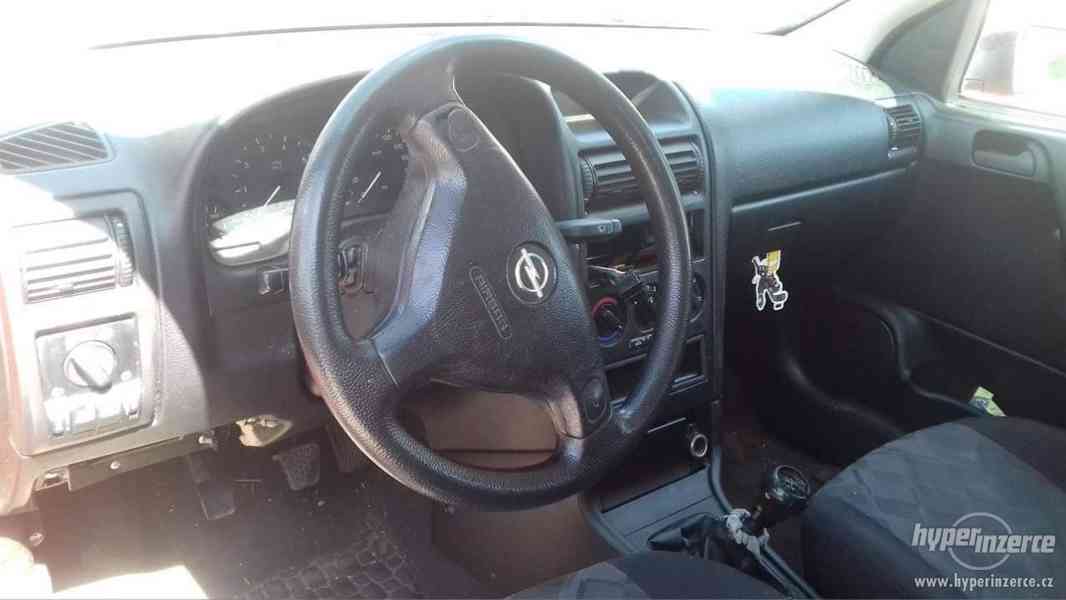 Opel Astra 1,6 caravan G 1998 - foto 3