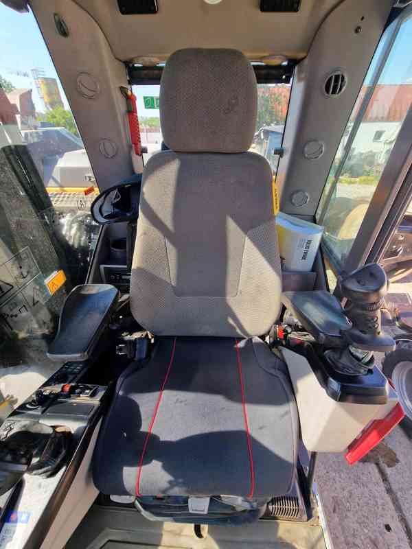 Kolové rypadlo Volvo EW160E (Možnost leasingu) - foto 7